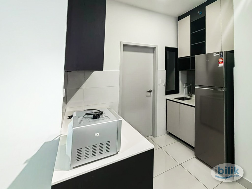 Single Budget Male Room at TwentyFive.7 Amber Residence, Teluk Panglima Garang - Image 4