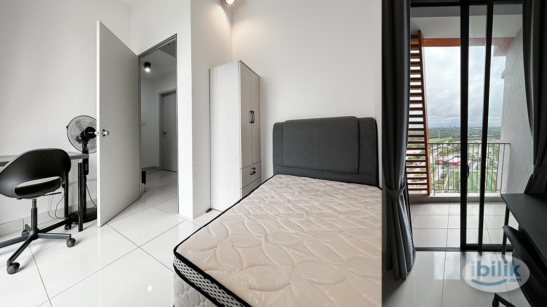 Male Middle Room at TwentyFive.7 Amber Residence, Teluk Panglima Garang - Image 1