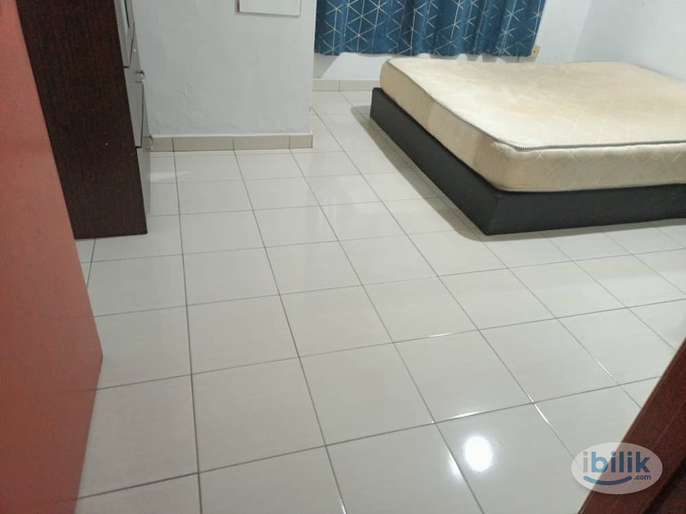 Room with Twin Sharing Attached Bathroom PJS 9, Bandar Sunway - Image 5