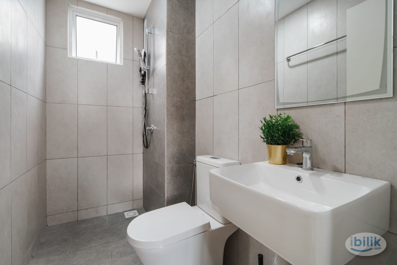 Luxury but affordable single room, fully furnished - Image 5
