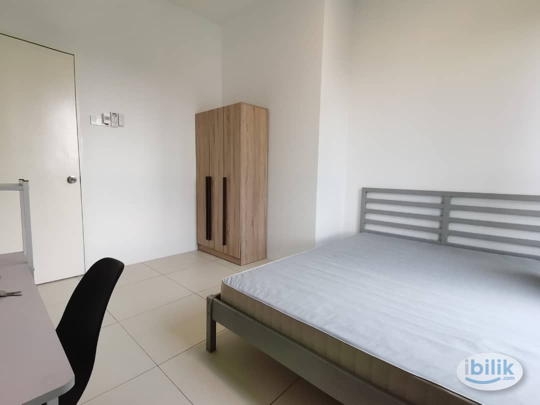 Middle Room at Zefer Hill Residence, Bandar Puchong Jaya - Image 2