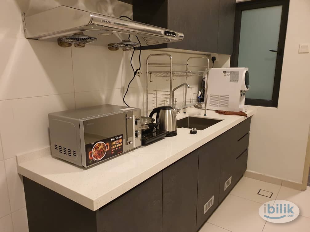 Middle Room at Zefer Hill Residence, Bandar Puchong Jaya - Image 4
