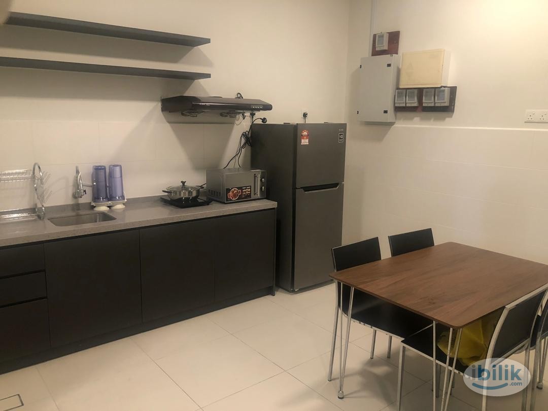 Middle Room at Zefer Hill Residence, Bandar Puchong Jaya - Image 5