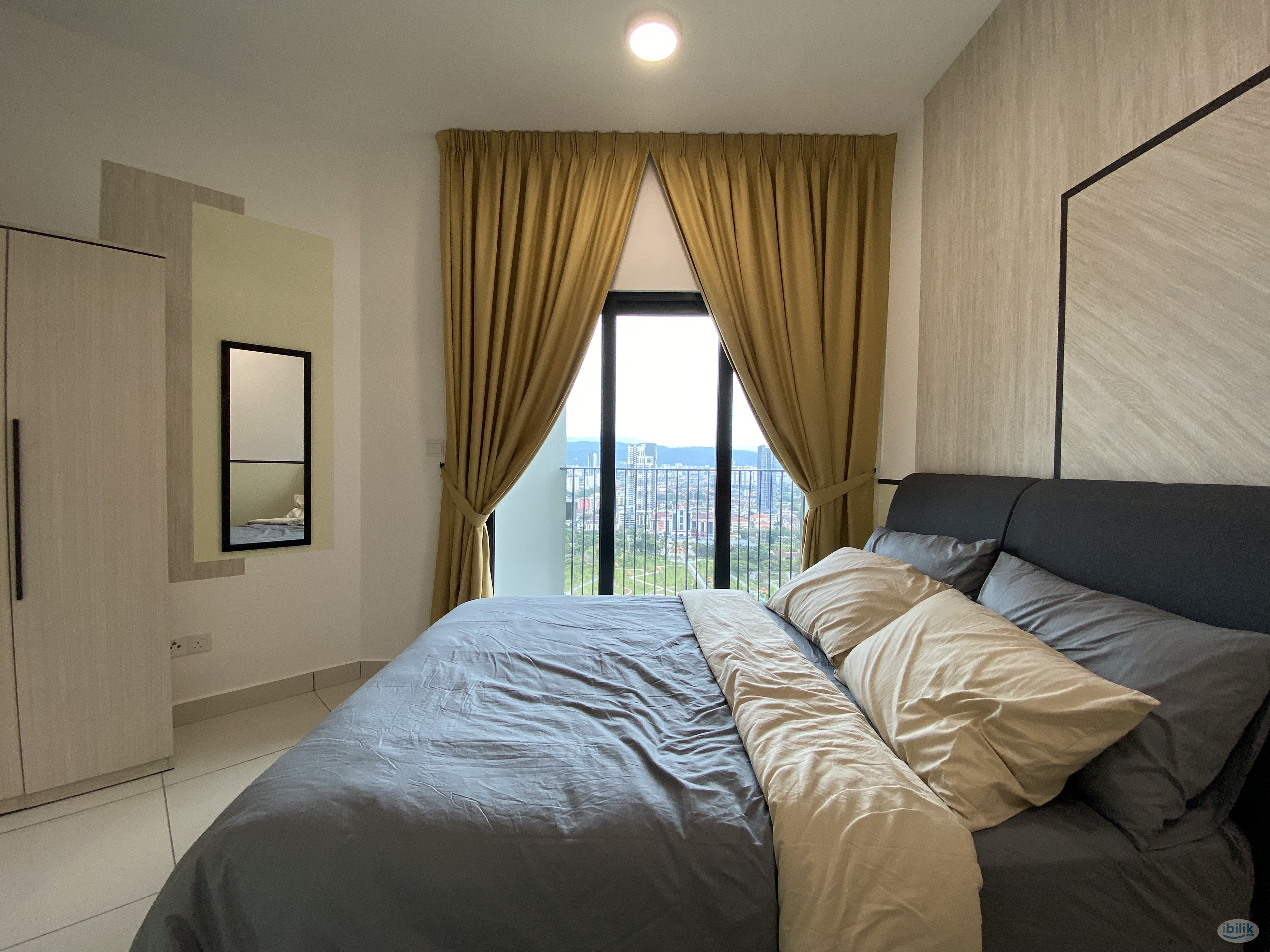Balcony bedroom in Parc3 Residence walking distance to MRT Maluri - Image 2
