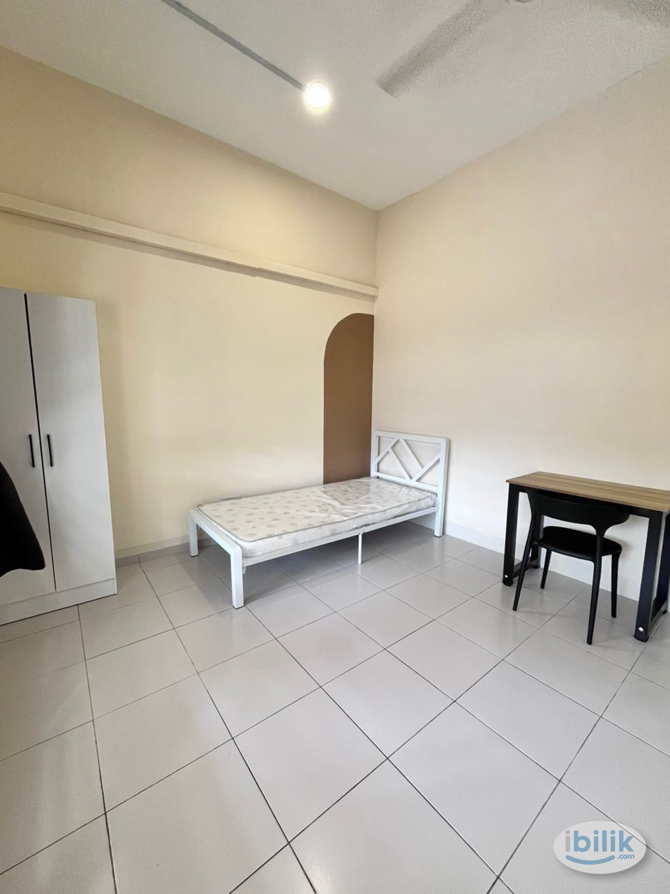📍5 mins drive to SETIA CITY MALL 🛍️🚗 Female unit only 🎉🔑 - Image 1
