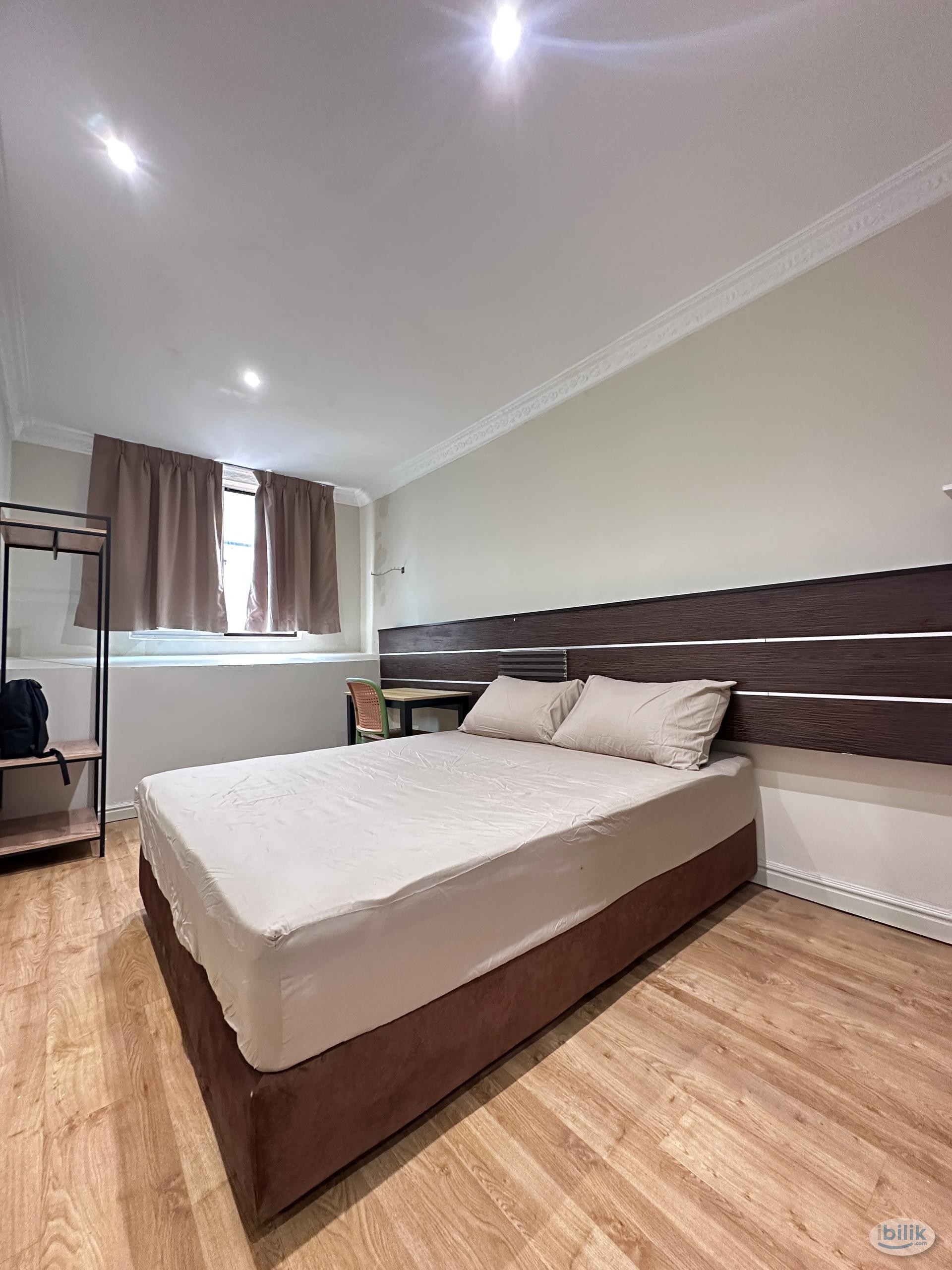 YES Promo ❗ 1min walk to MRT Bukit Bintang 🚶 Room with Private Toilet - Image 4