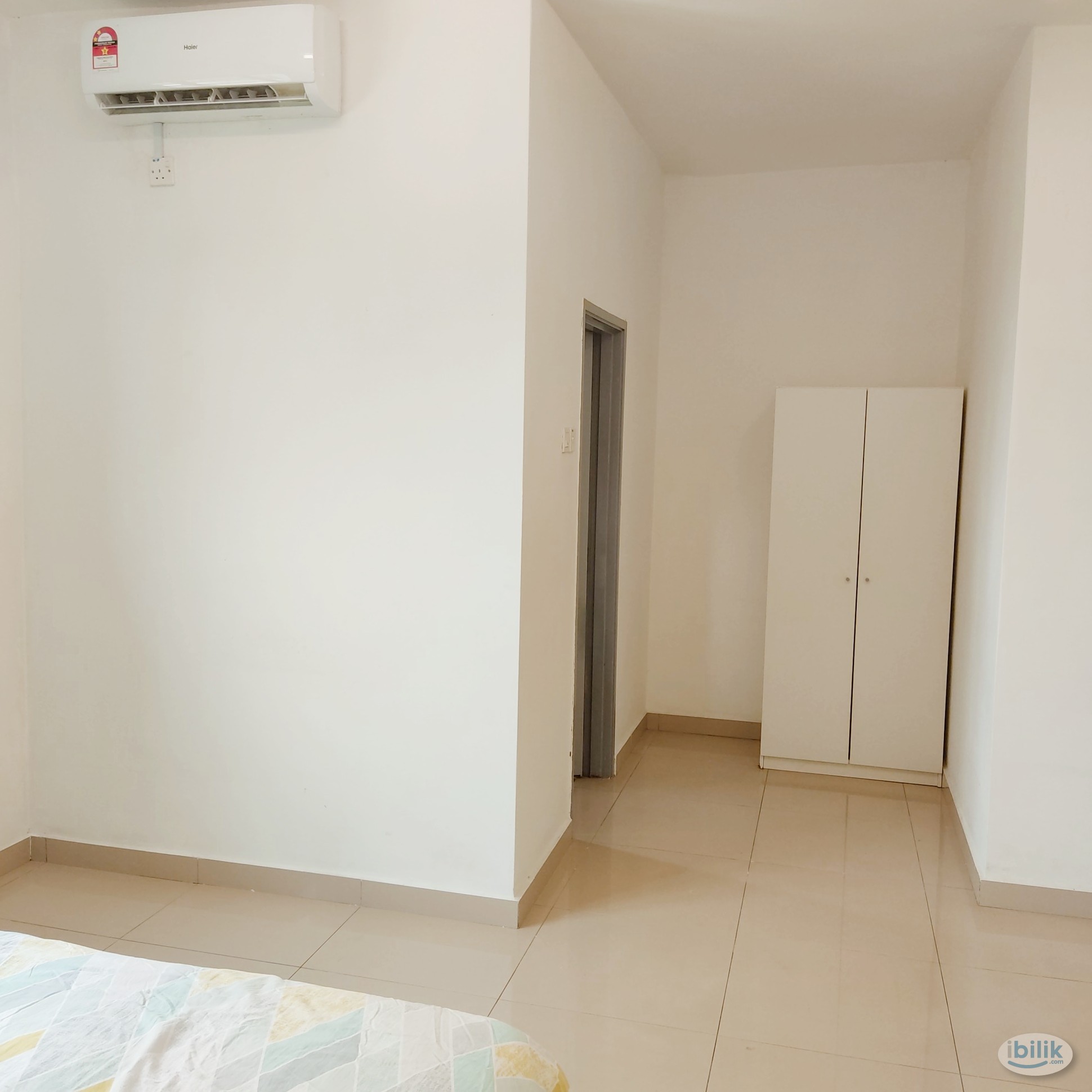 Master Room, Private Bathroom Near Olive Hill, Equine, Bukit Jalil, UPM, Hosp Serdang, Cyberjaya, Putrajaya, IOI City Ma - Image 2