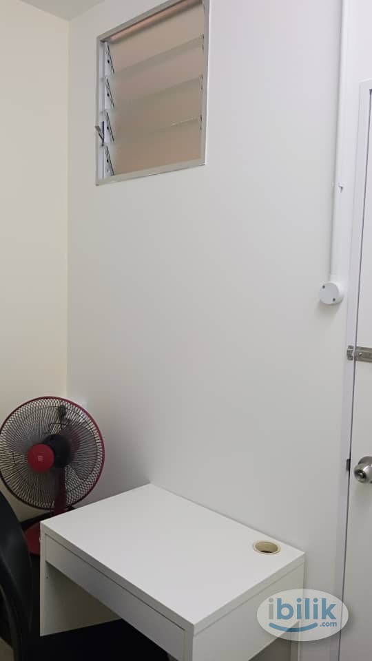 GURNEY PARK CONDO MEDIUM ROOM FOR RENT. - Image 4