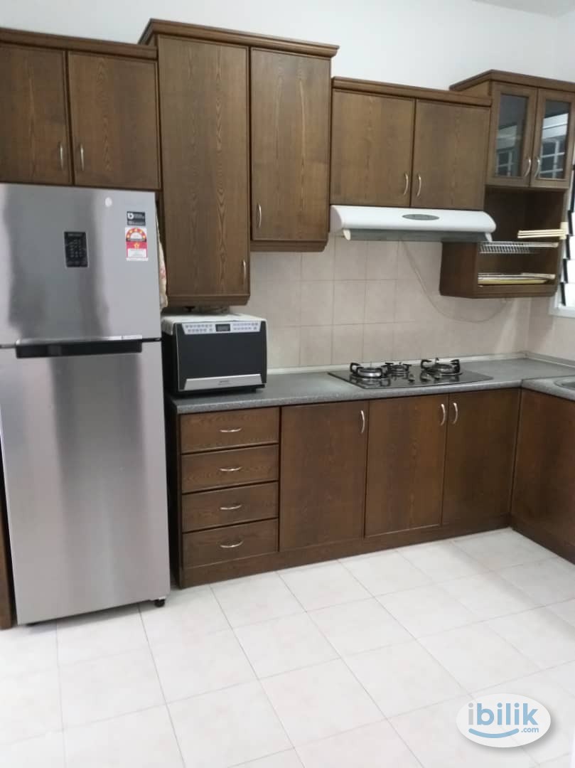 GURNEY PARK CONDO MEDIUM ROOM FOR RENT. - Image 2