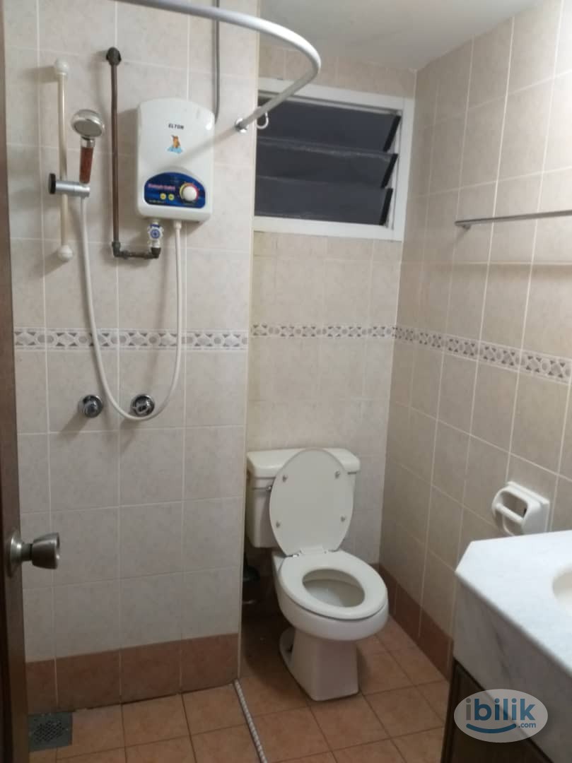 GURNEY PARK CONDO MEDIUM ROOM FOR RENT. - Image 3