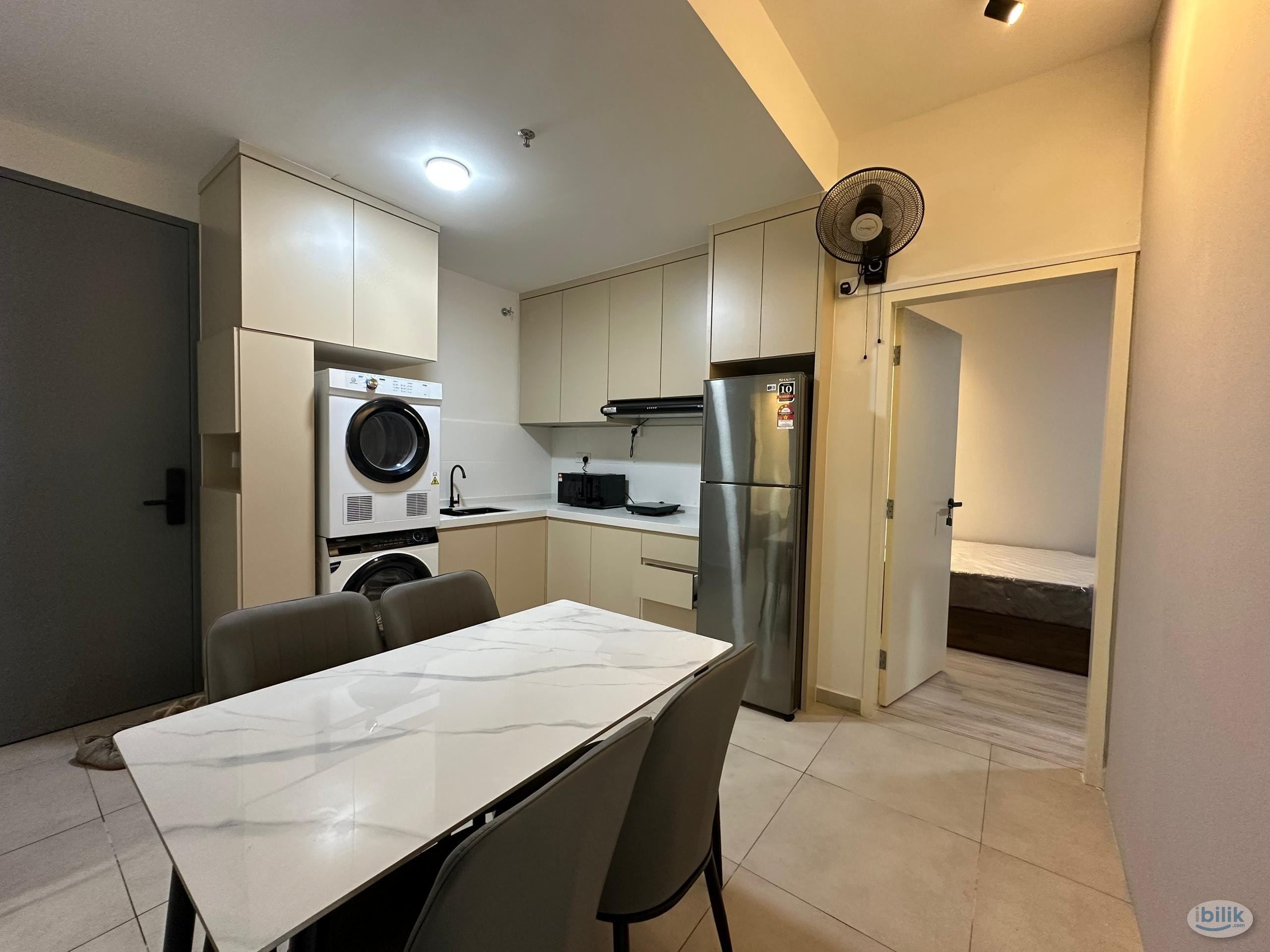 Middle Room at Meta Residences Putra Permai, Seri Kembangan - Image 3
