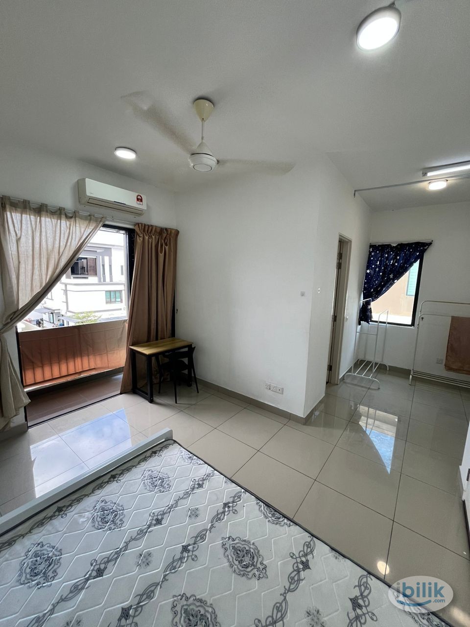 💥LOW DEPOSIT💥✨✨SETIA UTAMA MASTER ROOM FOR RENT WITH PRIVATE BATHROOM & BALCONY ✨✨5 MIN DRIVING TO SETIA CITY MALL , TOP - Image 1