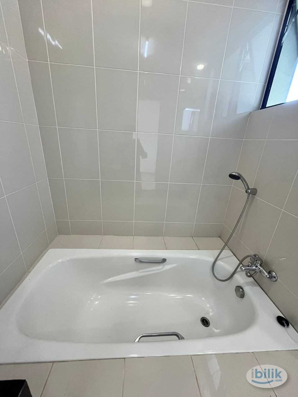 💥LOW DEPOSIT💥✨✨SETIA UTAMA MASTER ROOM FOR RENT WITH PRIVATE BATHROOM & BALCONY ✨✨5 MIN DRIVING TO SETIA CITY MALL , TOP - Image 4
