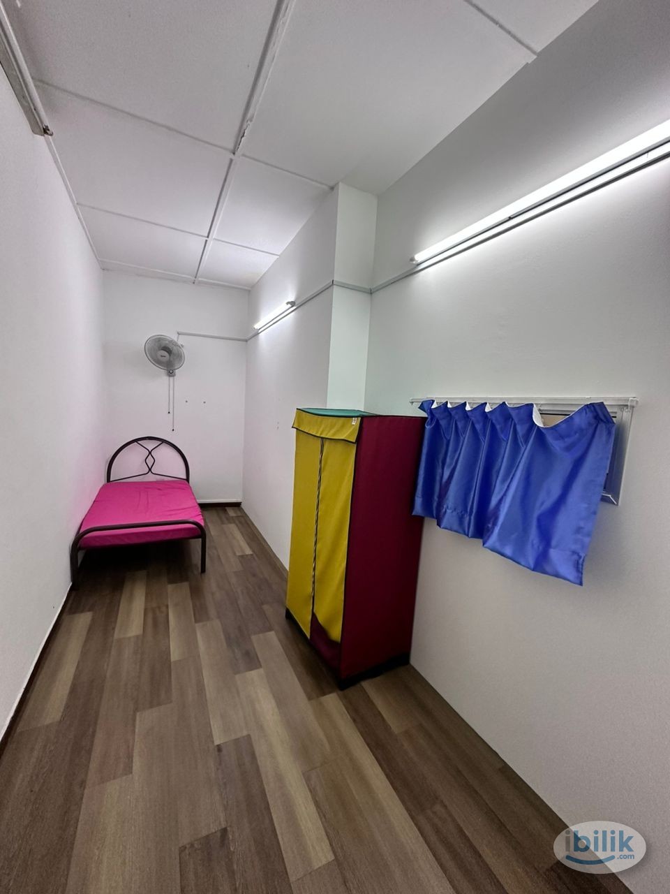 🚊female room @ Puchong, 150m to LRT, near IOI mall, free wifi fully furnished - Image 4