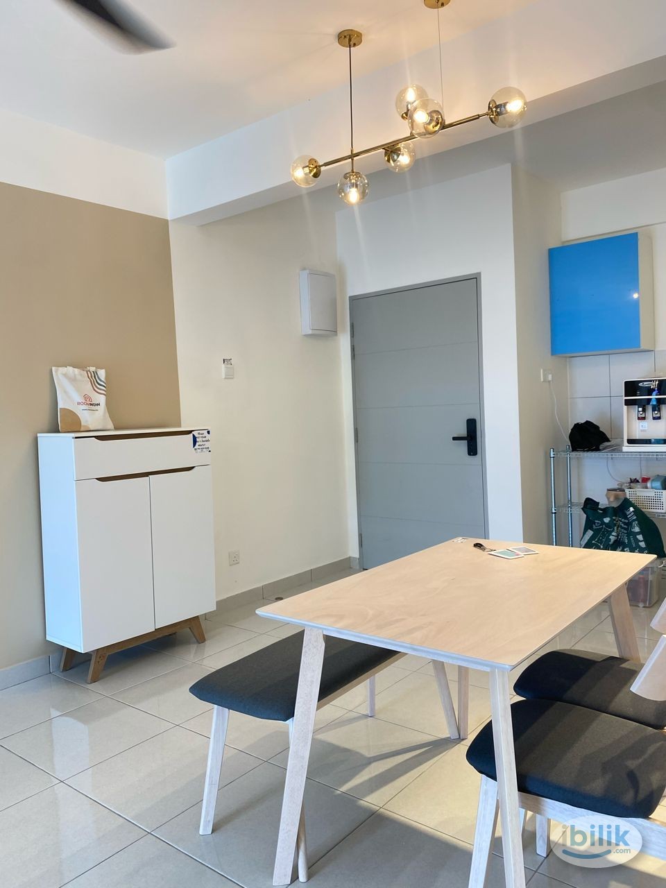 Master Room at Fairview Residence, Bayan Lepas - Image 2