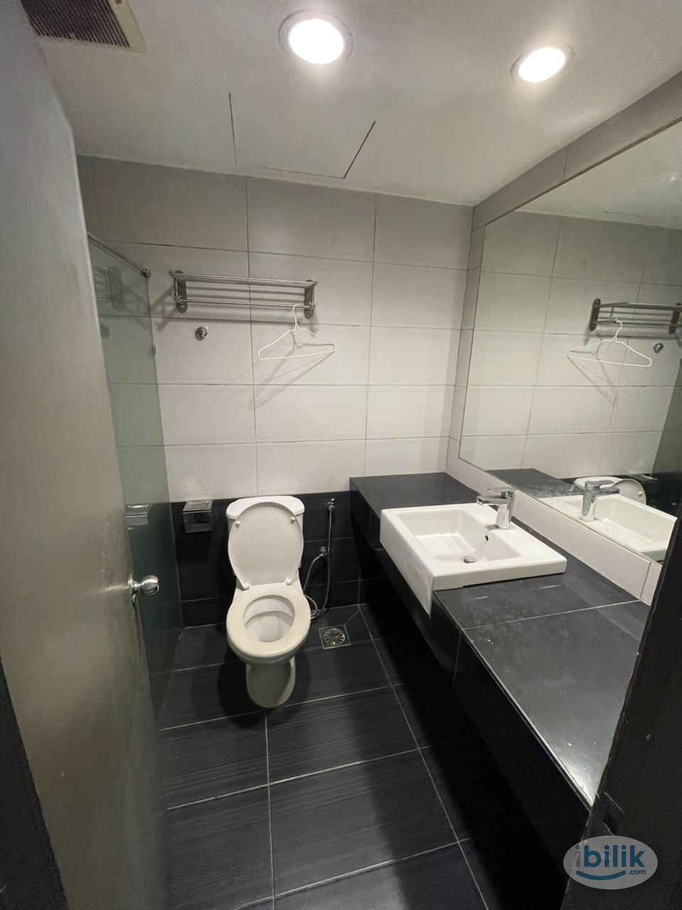1MONTH DEPOSIT @JALAN ALOR / JALAN IMBI WELL Furnished PRIVATE Room (8 mins to Pavillion, TRX, Times Square) - Image 3