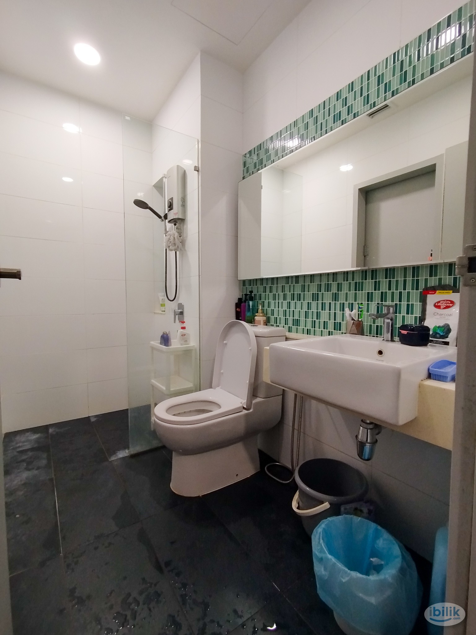 All male‼️(Medium Room) WIFI AirCond Near MRT BUS at Highpark Suites Kelana Jaya Petaling Jaya Glenmarie Paradigm Mall T - Image 5