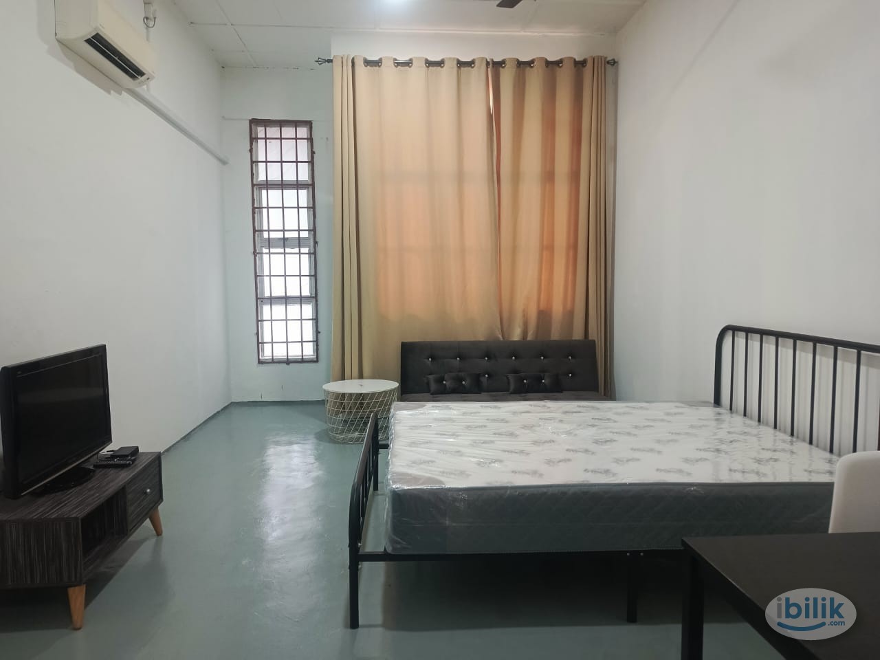 Middle Room at Taman Putri Kulai, Kulai - Image 1
