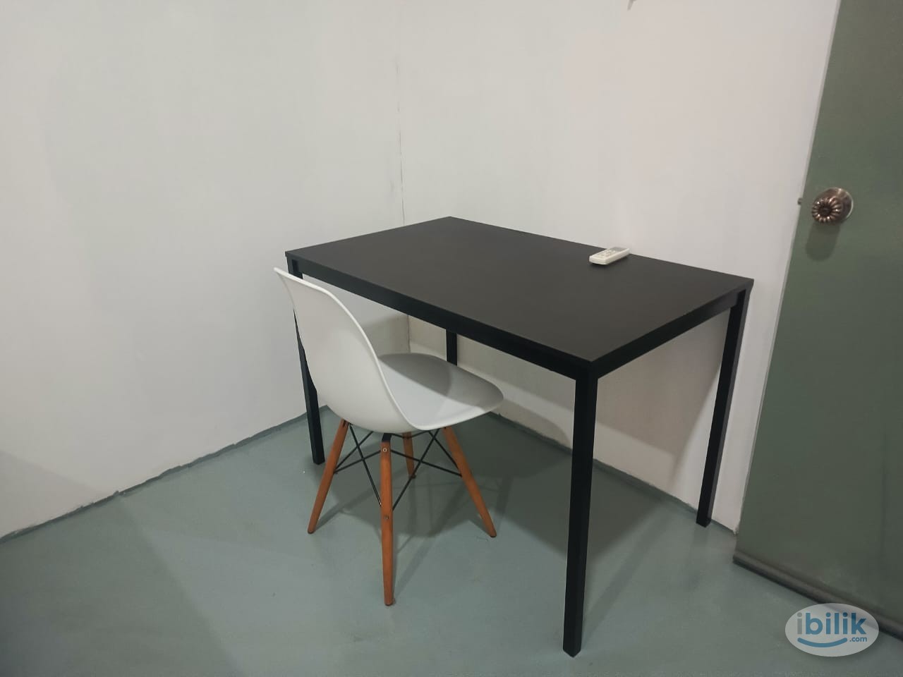 Middle Room at Taman Putri Kulai, Kulai - Image 4