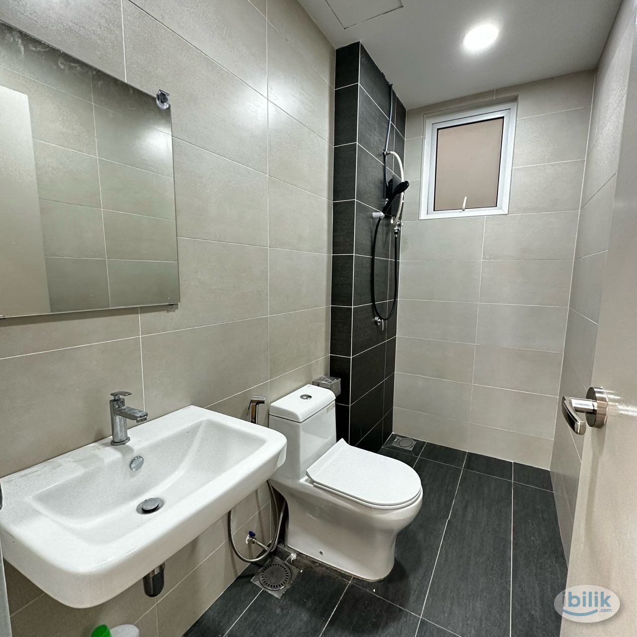 SRI PETALING master room for rent included wifi utilities! - Image 1