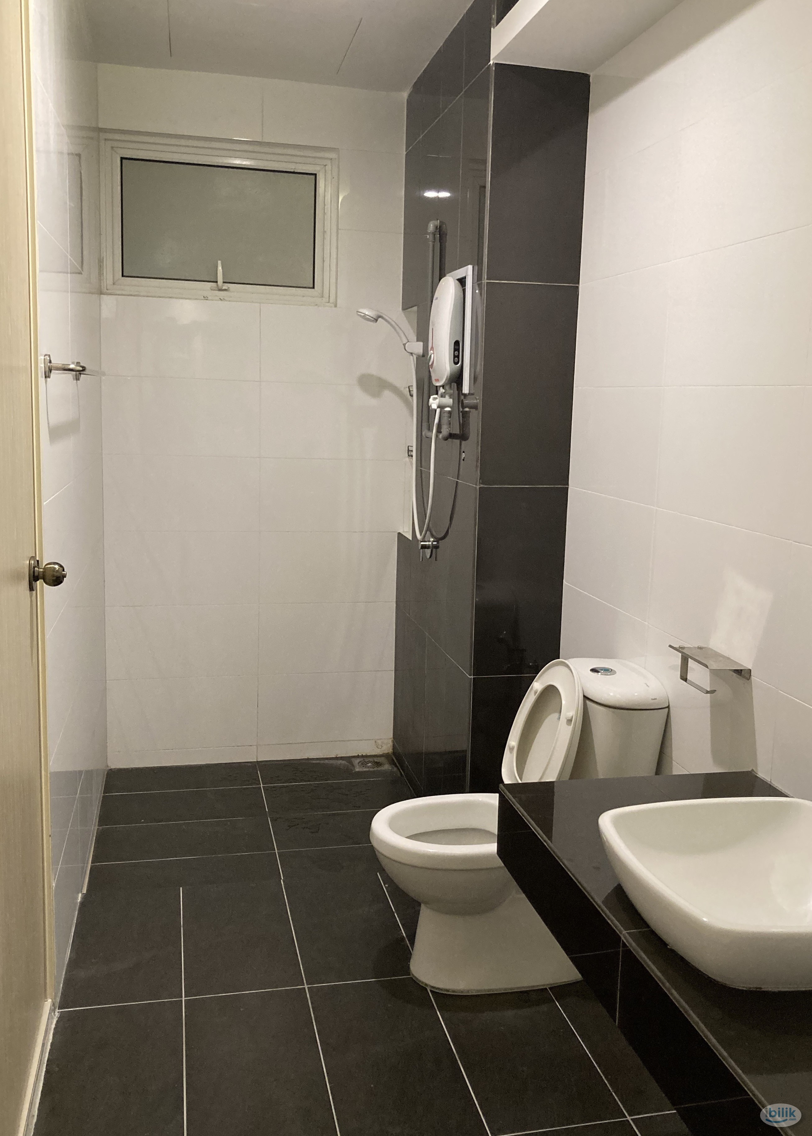 Middle Room at Bayan Lepas, Penang - Image 3