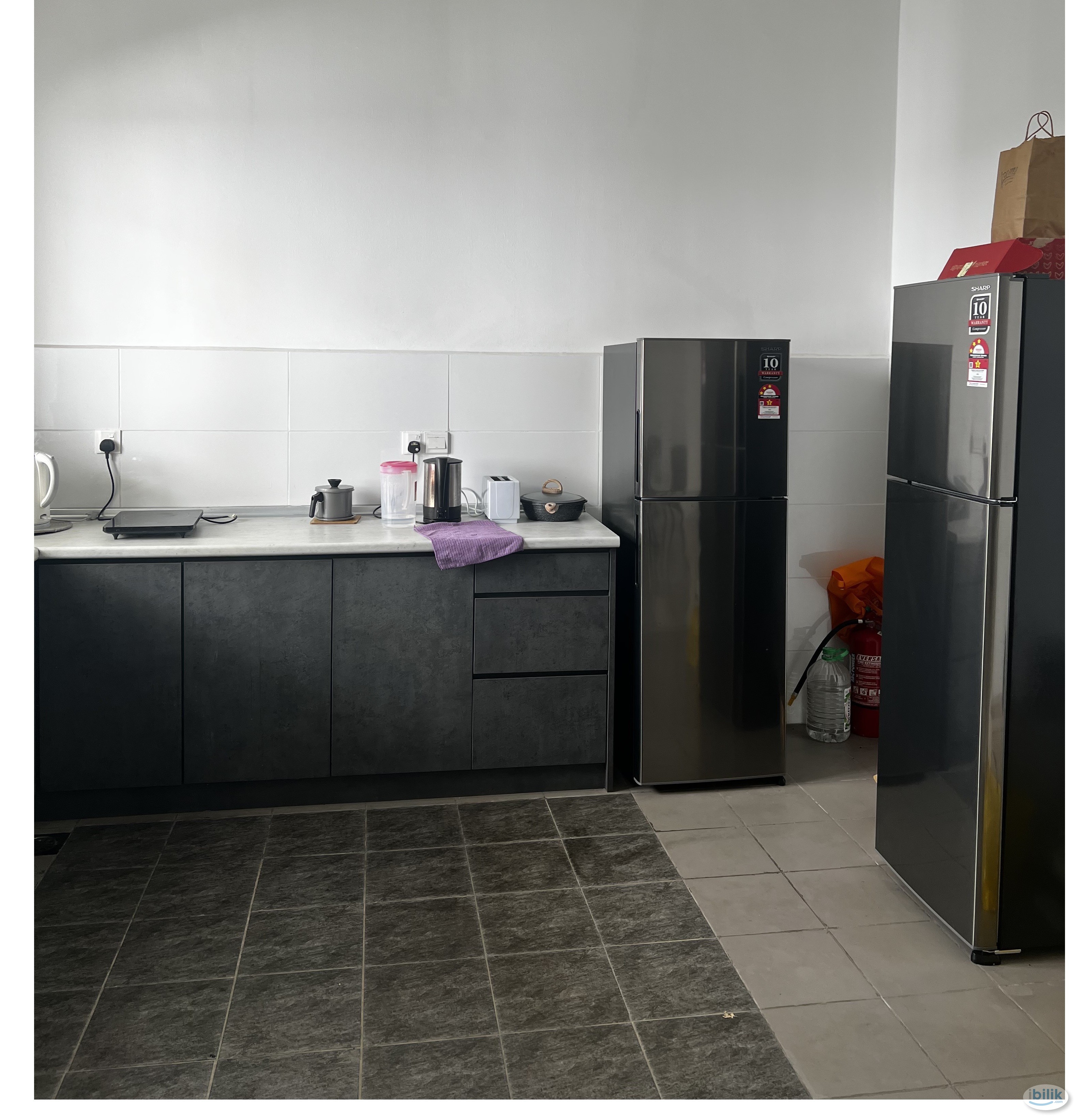 ROOM WITH PRIVATE BATHROOM - Image 4