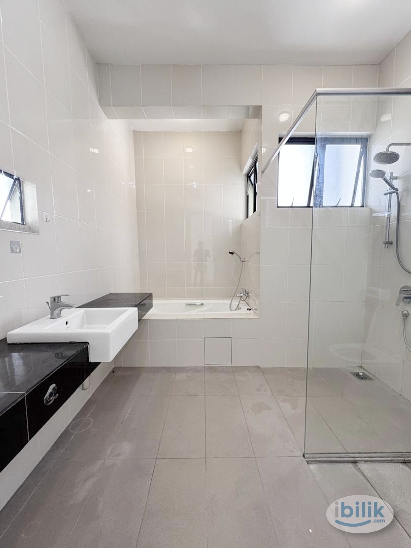 Master Room at Setia Alam, Shah Alam - Image 2