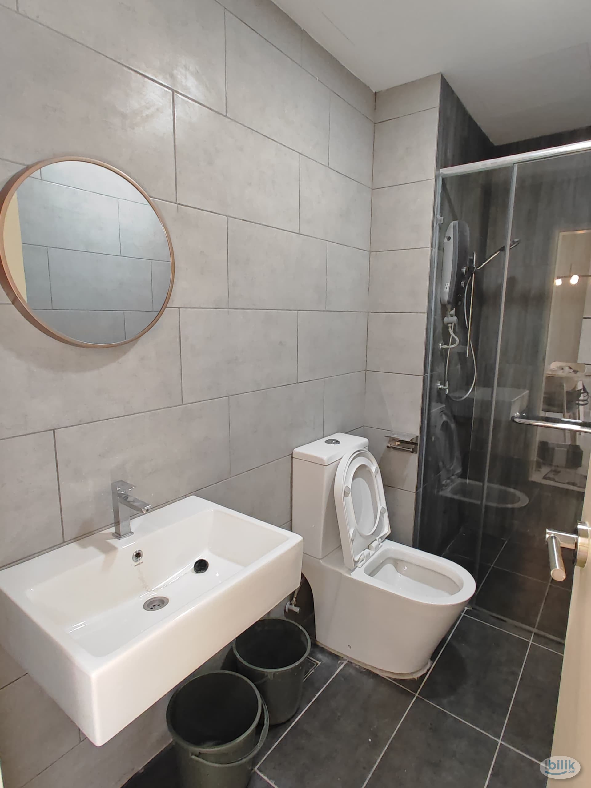 Fully Furnish Single Room at Meta Residences Putra Permai, Seri Kembangan next mrt apu upm - Image 3