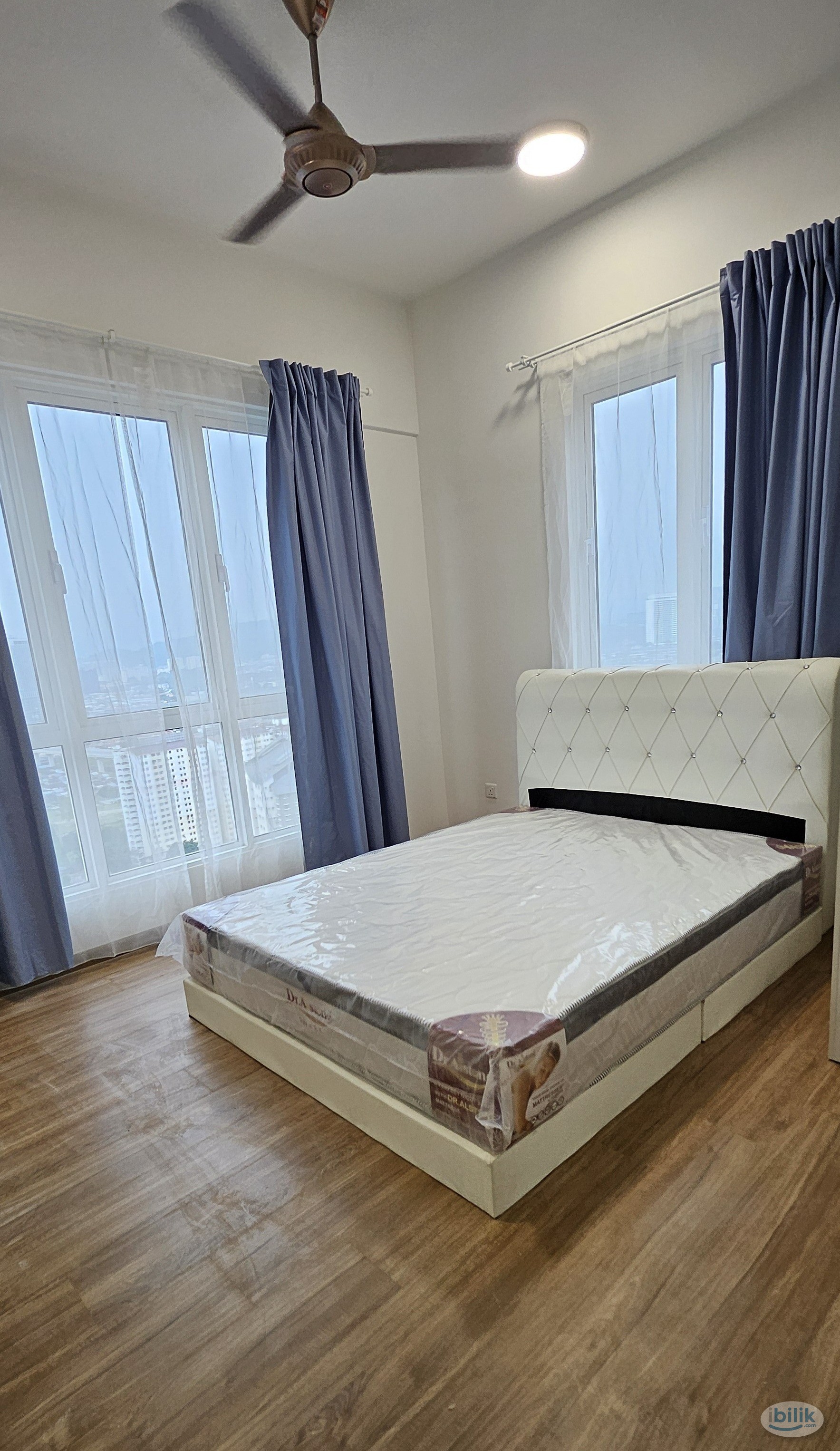 [FEMALE UNIT] Immediately Move In Master Room at New Condo 121 Residences.  Walking Distance to LRT3. - Image 1