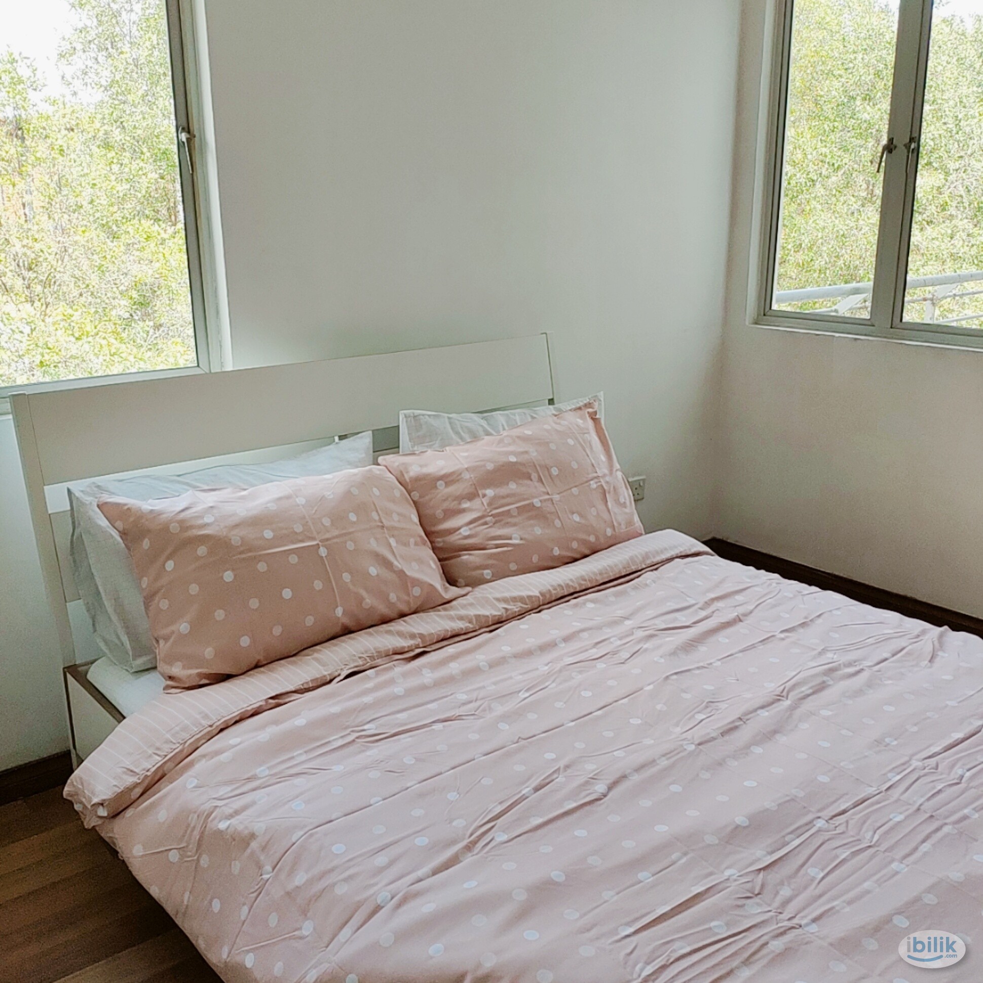 Girls House, AirCon Middle Room near Olive Hill, The Mines, UPM, Serdang Raya, IOI City Mall, Cyberjaya, Putrajaya, Pavi - Image 1