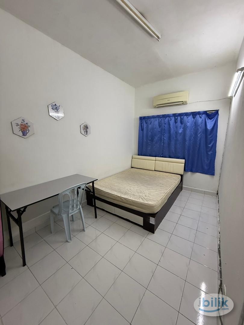 Middle Room + Air-Cond for Rent at Bandar Puchong Jaya - Image 1