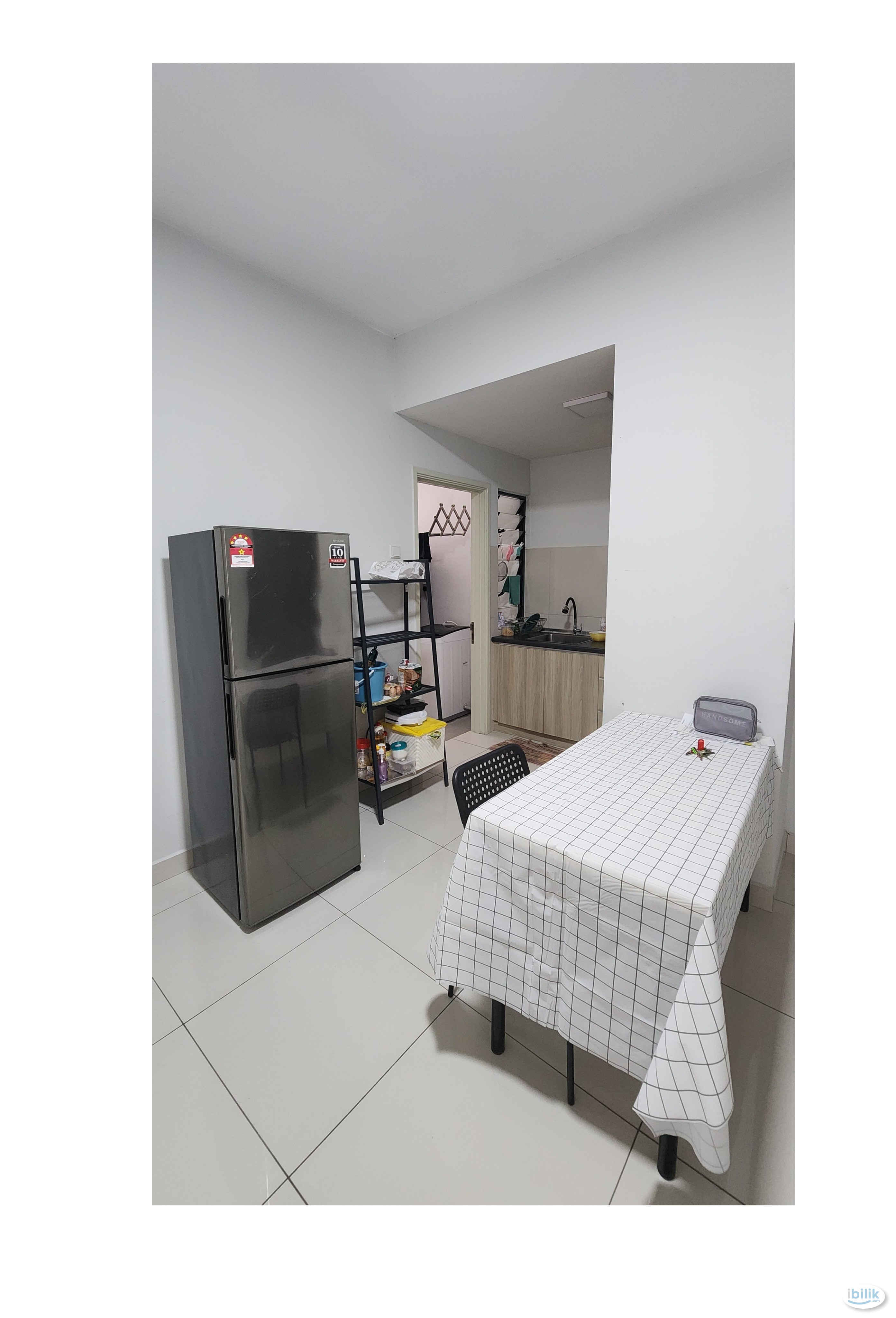 Master Room Guy near Cyberjaya 10min mrt2 behind giant - Image 3