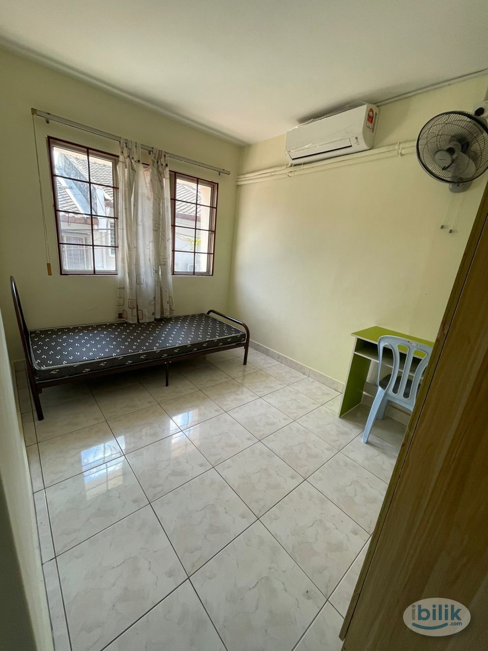 MALE MEDIUM ROOM TO LET IN TAMAN CONNAUGHT, CHERAS, ZERO DEPOSIT - Image 5