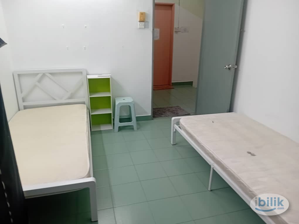 WAWASAN ,PUCHONG, MEDIUM ROOM TO RENT, ZERO DEPOSIT - Image 1