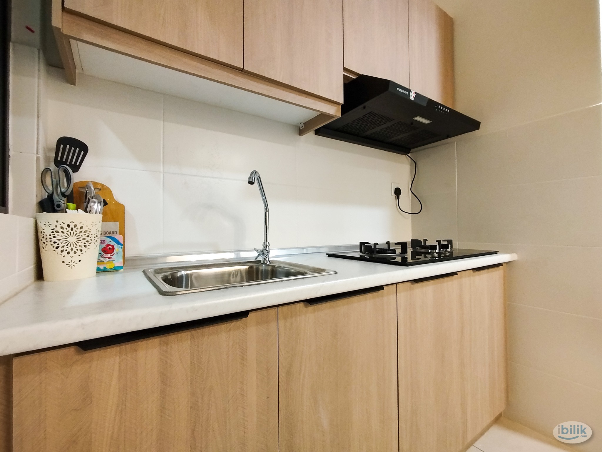 LOW DEPOSIT ‼️All male (Master Room A w toilet_Type E) WIFI AirCond Near MRT BUS  Meta Residences Putra Permai Puchong S - Image 5