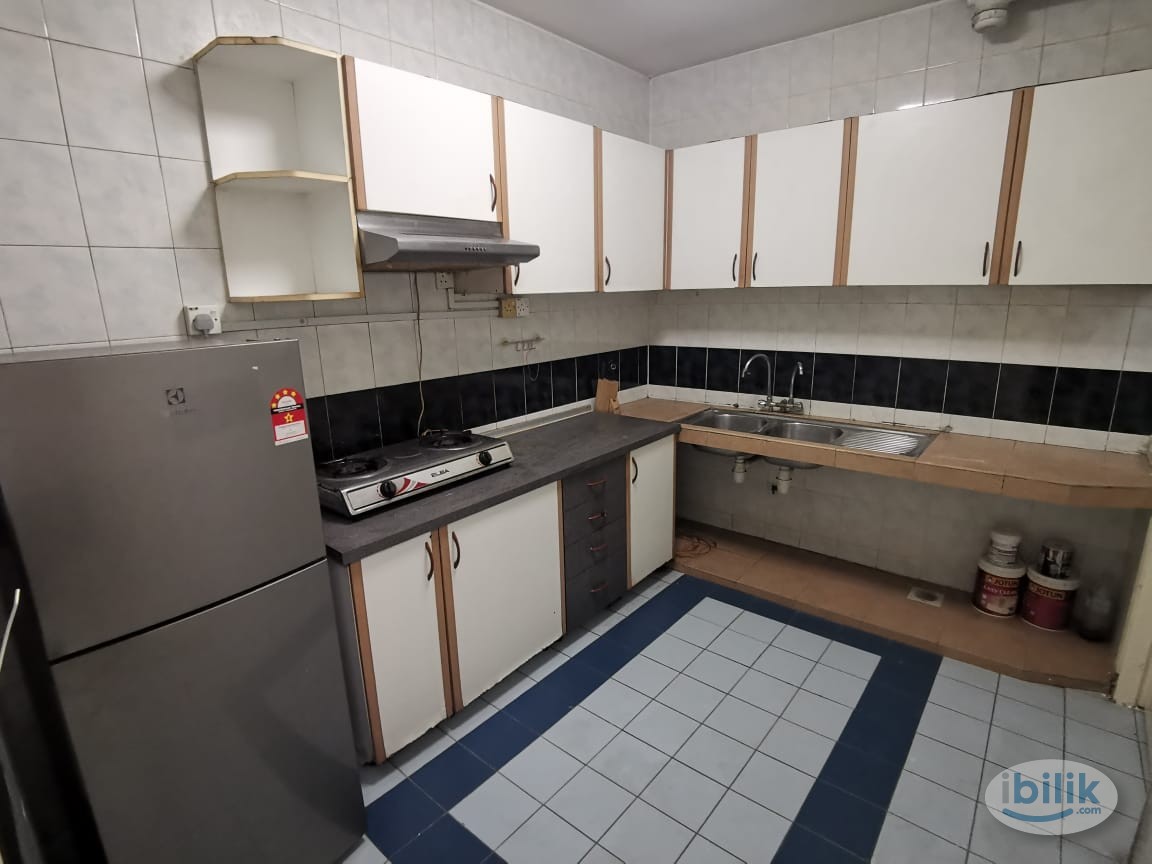 Single room at Endah Regal, Sri Petaling - Image 4