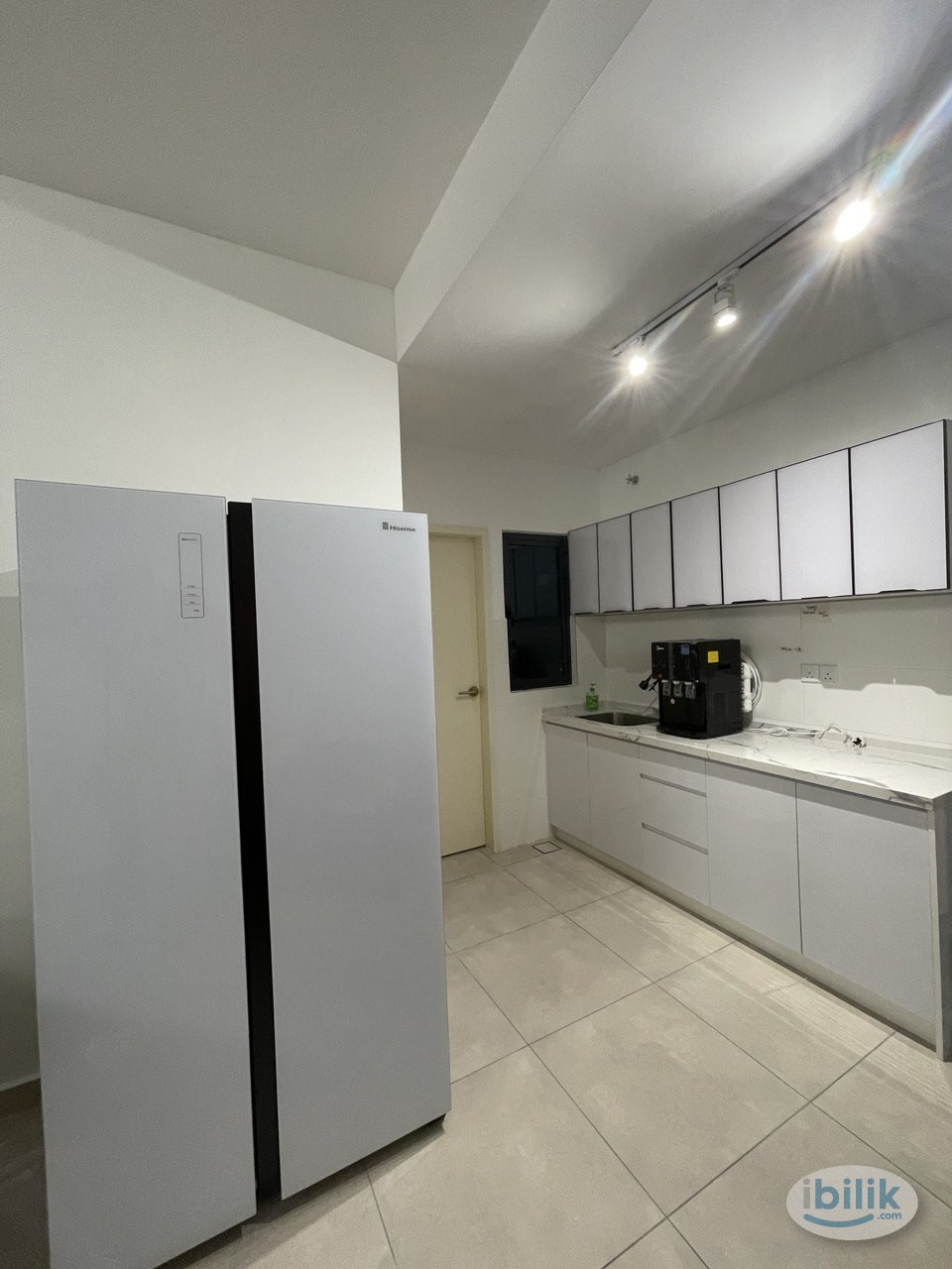 Fully Furnished Room For Female With Aircond 10 min to IOI Mall - Image 2