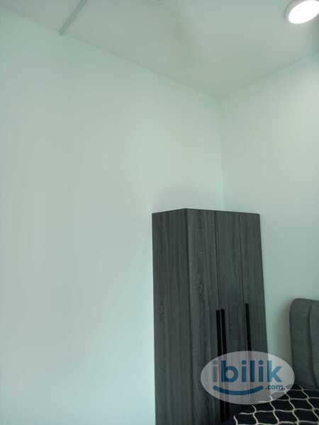 Middle Room at Greenfield Residence, Bandar Sunway - Image 3