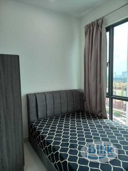 Middle Room at Greenfield Residence, Bandar Sunway - Image 4
