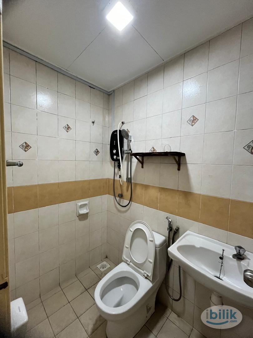 🔥LOW DEPOSIT🔥SETIA IMPIAN AIRCOND SINGLE ROOM FOR RENT 🎉🎉NEAR TO SETIA CITY MALL, KFC , BANK , NKVE ,TOP GLOVE 🎊🎊 - Image 3