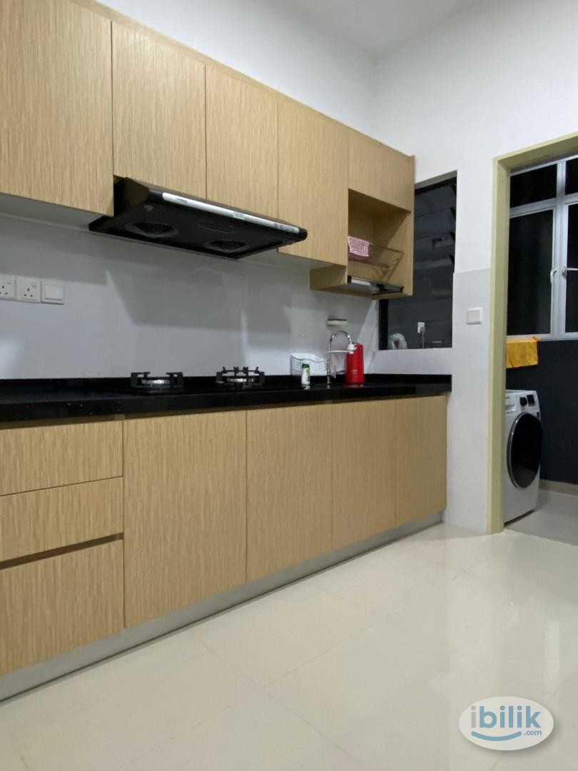 Hamilton – [Female - All In Price] Air Cond Middle Room! Offer All In RM880!! LRT Direct To KLCC!!! - Image 2