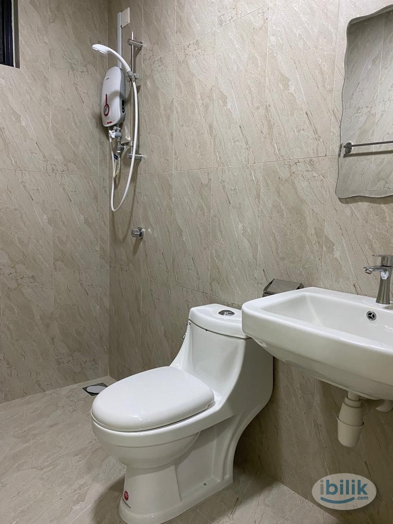 Hamilton – [Female - All In Price] Air Cond Middle Room! Offer All In RM880!! LRT Direct To KLCC!!! - Image 5