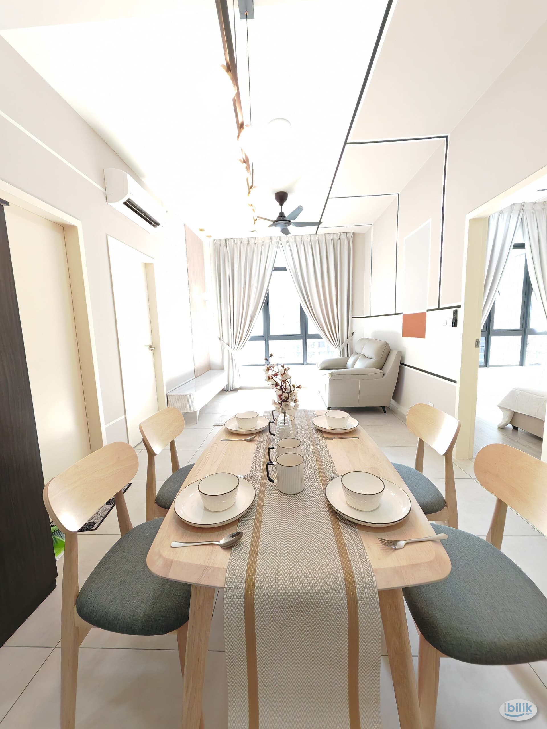Fully Furnish Master Room at Meta Residences Putra Permai, Seri Kembangan next to mrt apu upm - Image 2