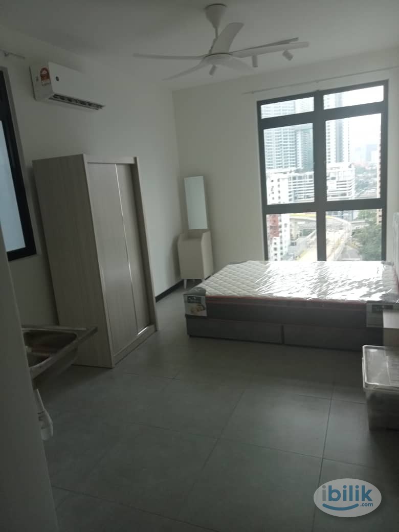 Middle Room at NOVO Ampang, Ampang Hilir - Image 1