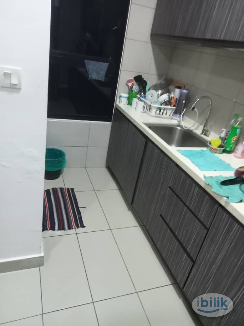 Middle Room at NOVO Ampang, Ampang Hilir - Image 3