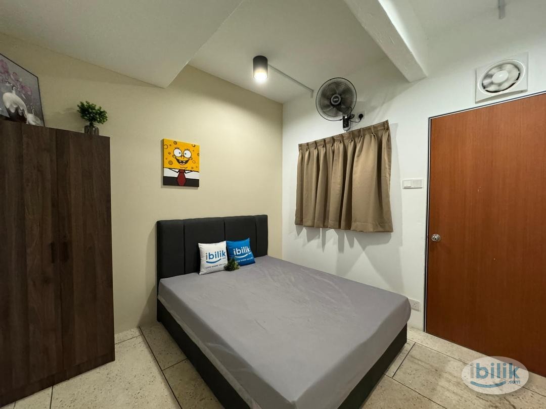 🌟 Walk to CIQ in 10 Mins! 🏡 strategic location with malls, food, and essentials just minutes away! - Image 2