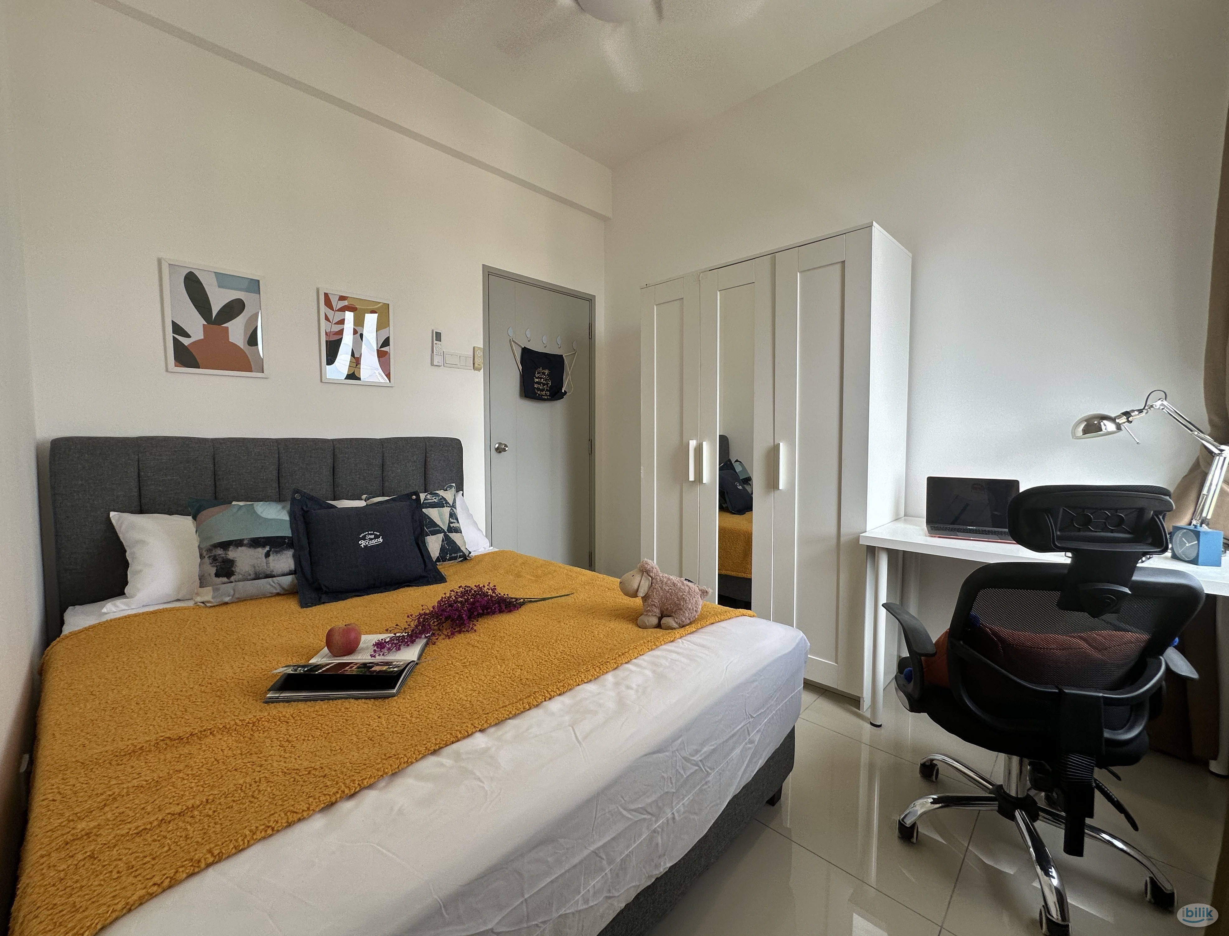 Middle Room for Rent at The Golden Triangle 2 - Image 1