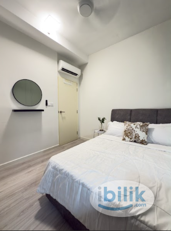 Middle Room at Meta Residences Putra Permai, Seri Kembangan - Image 1