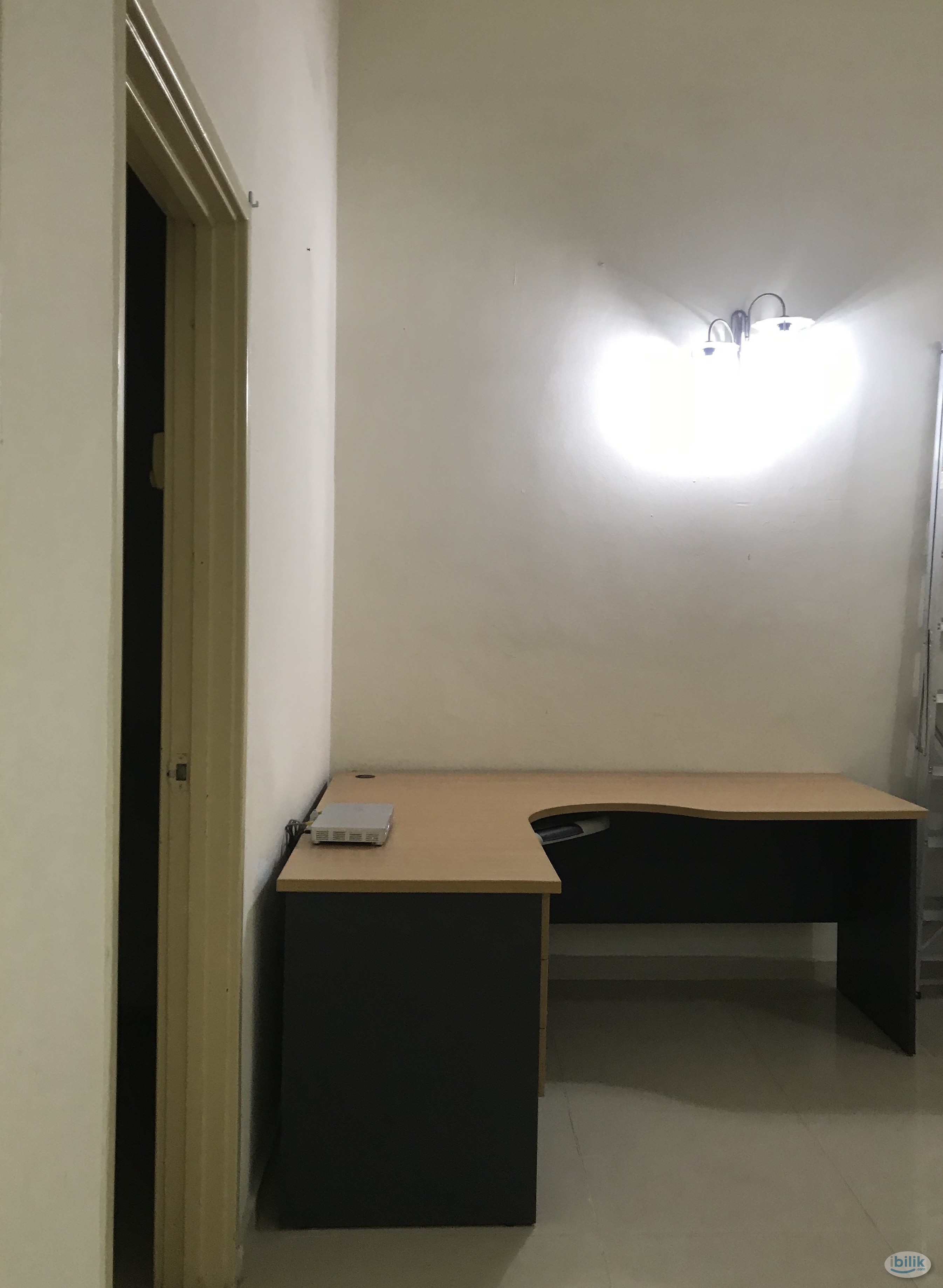 Middle Room at Bukit Indah, Johor Bahru - Image 3