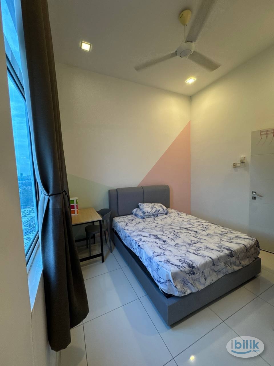 Middle Room at Skypod, Bandar Puchong Jaya - Image 2
